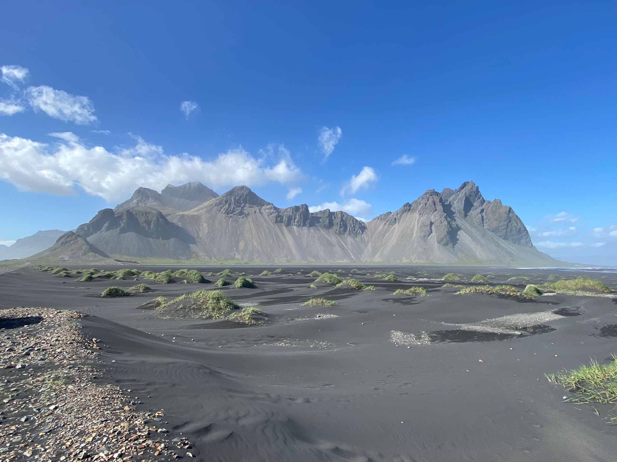 Inside Icelandic Volcanoes: The key to how Earth’s first crust was made?