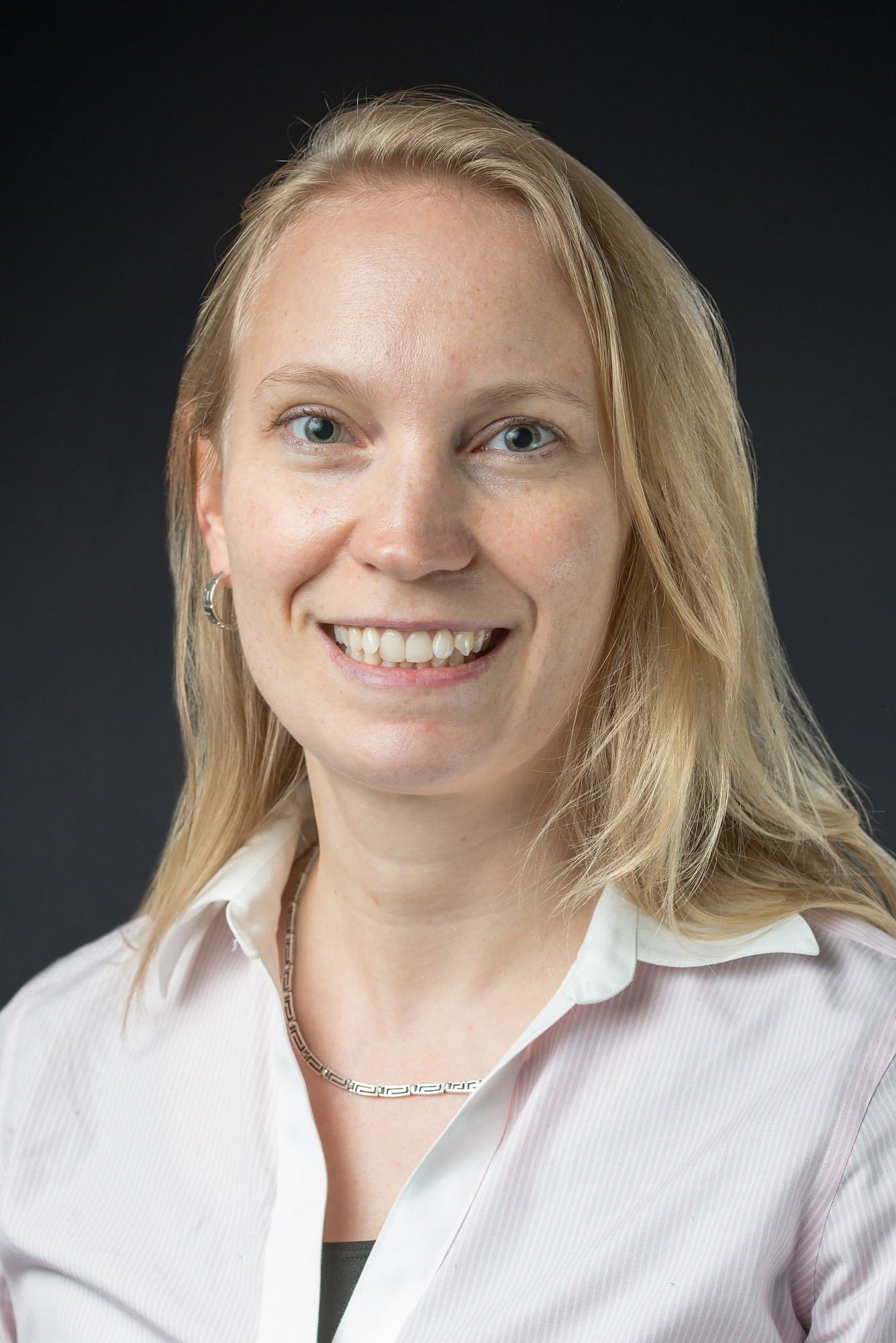 Go to the profile of Stella Offner