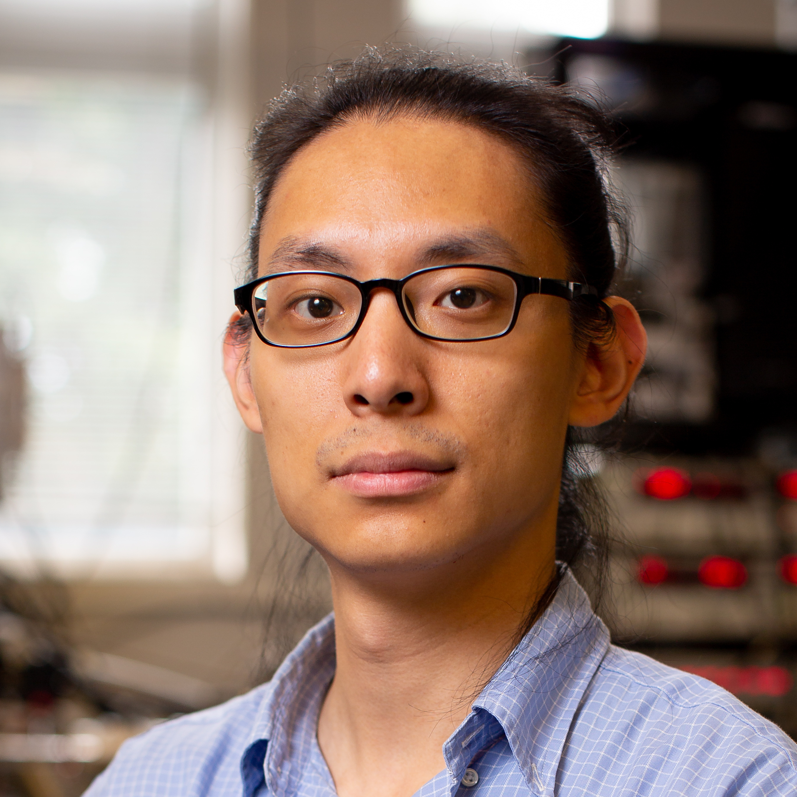 Go to the profile of Henry Yang