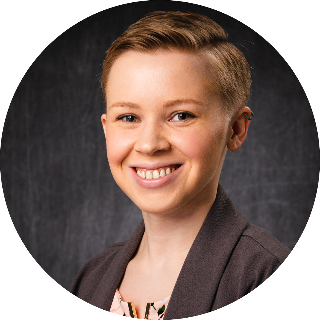 Go to the profile of Lynette Naler