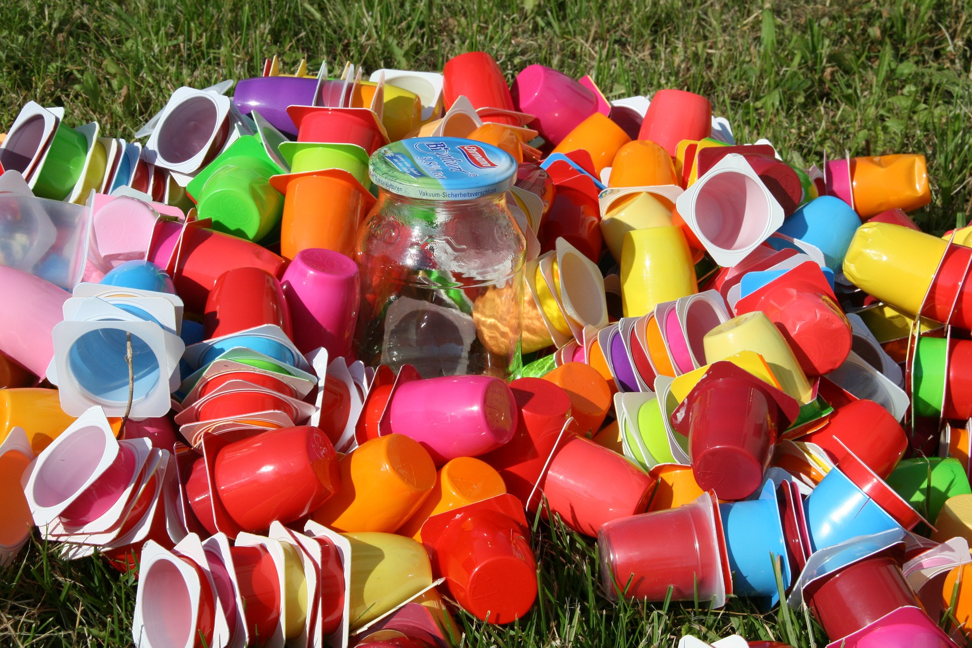 A better kind of disposable coffee cup won’t solve climate change