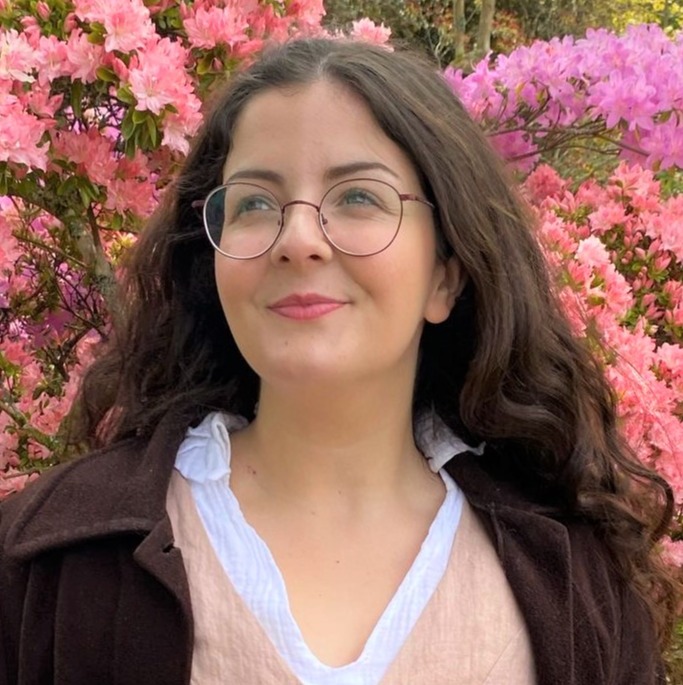 Go to the profile of Catarina Ferreira