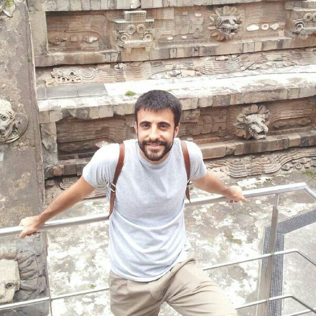 Go to the profile of Tomas Ruiz-Lara