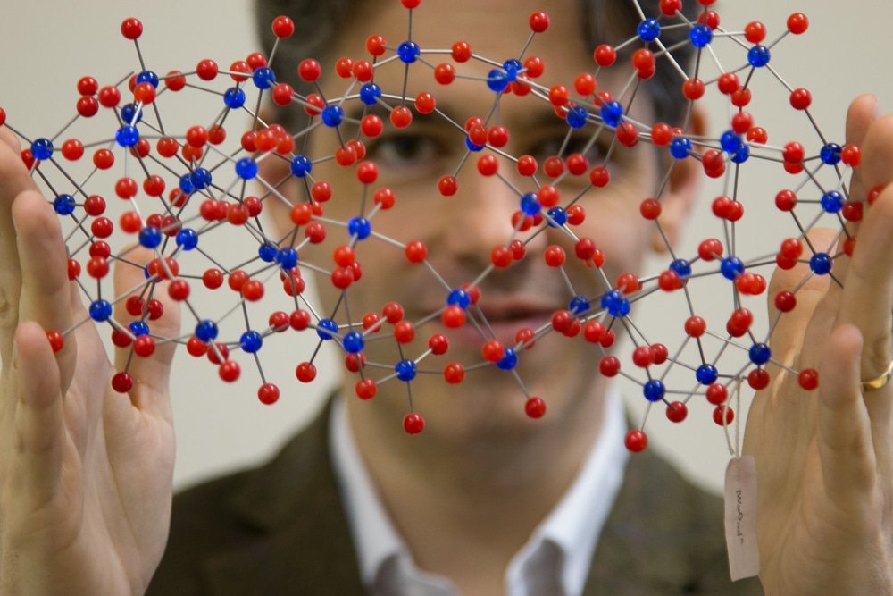 Go to the profile of Lee Cronin