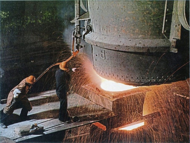 What Historical On-site Sampling and Industrial Hygiene Reports at U. S. Steel tell us about Asbestos Exposures in the Steel Industry (1972-2006)