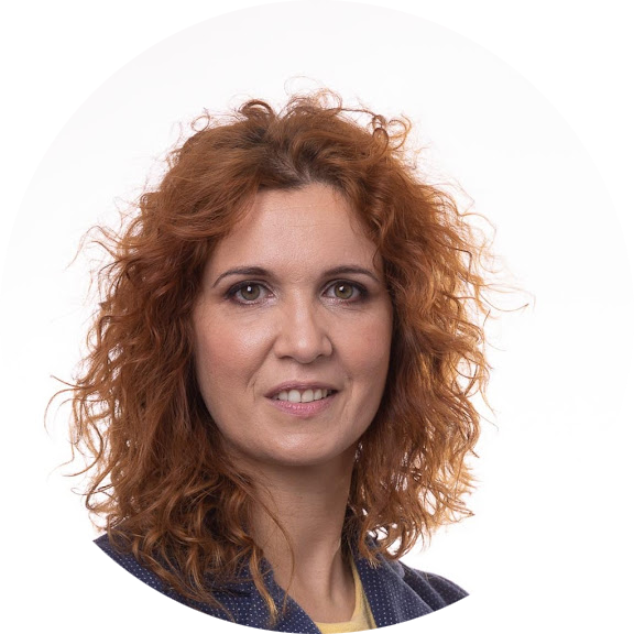 Go to the profile of Bebiana Cunha