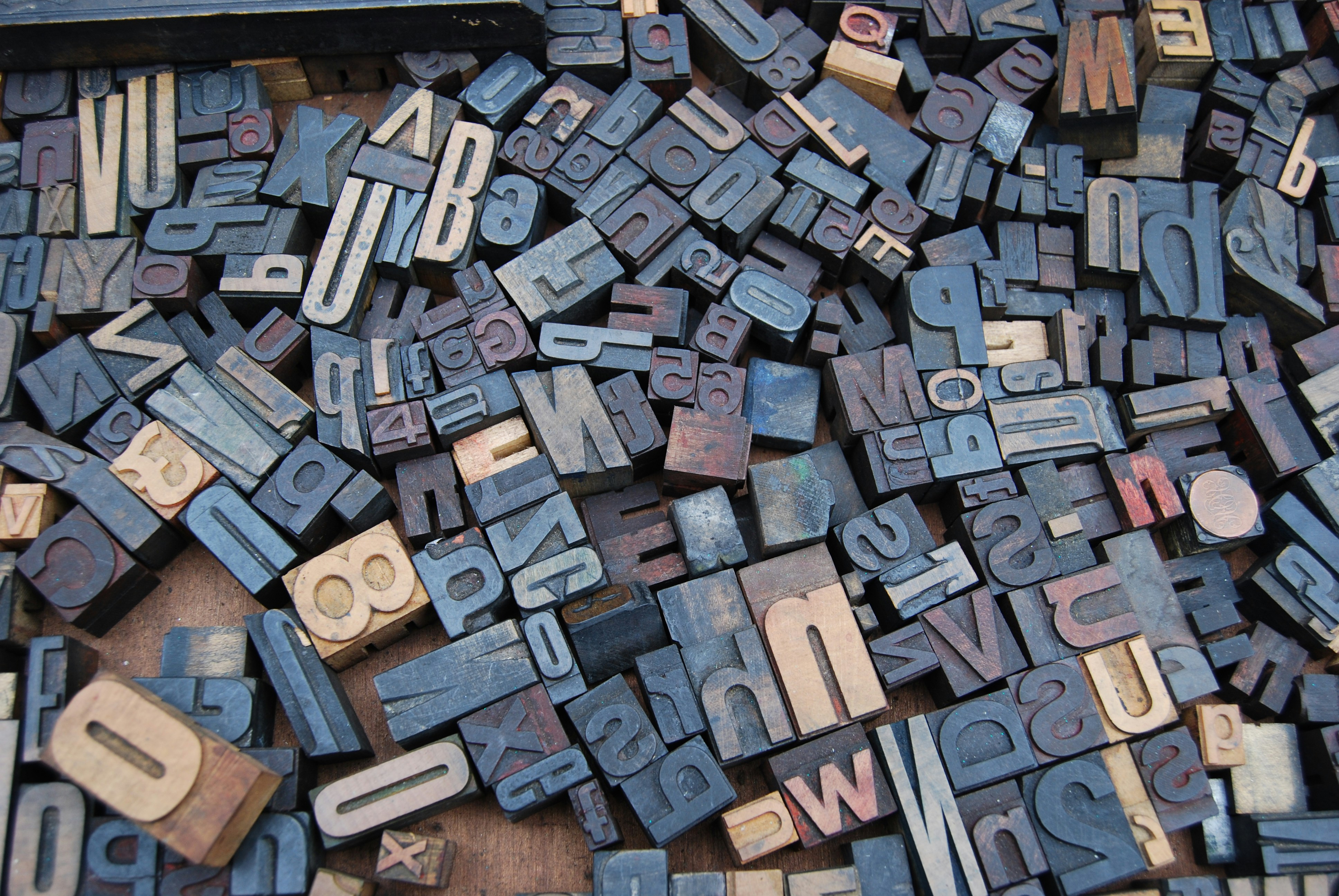 Quarterly Highlights from the Mathematics, Physical and Applied Sciences Communities 