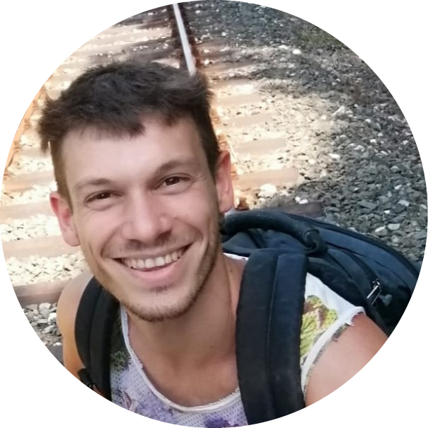 Go to the profile of Elia Vangi