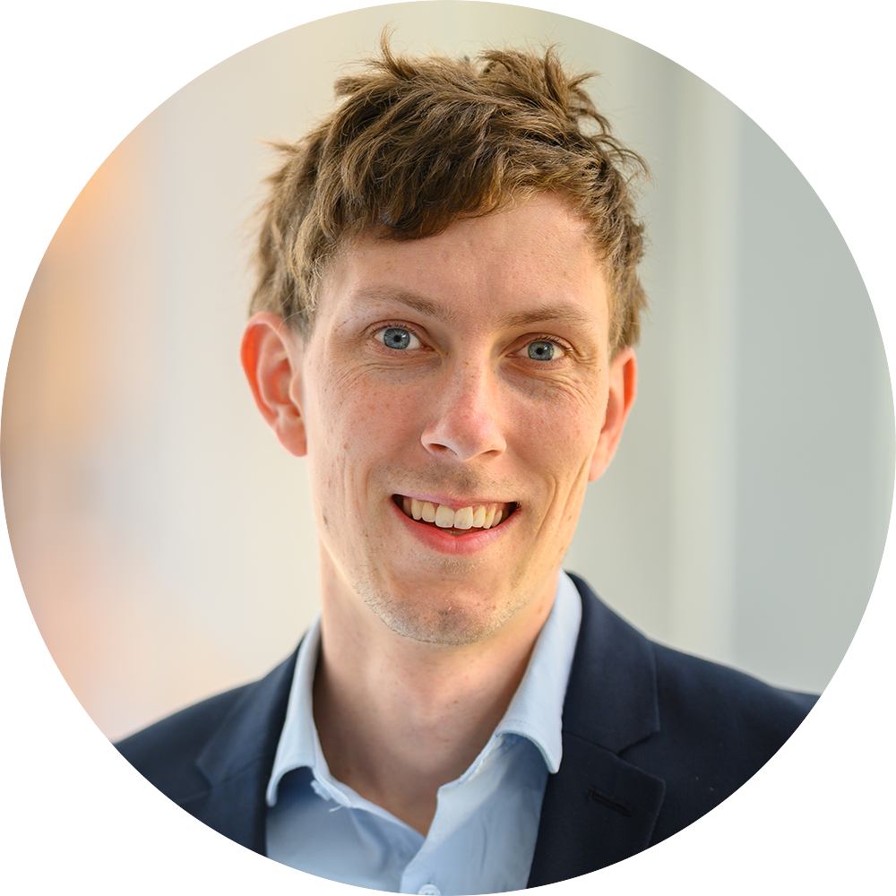 Go to the profile of Dr. Falko Schmidt