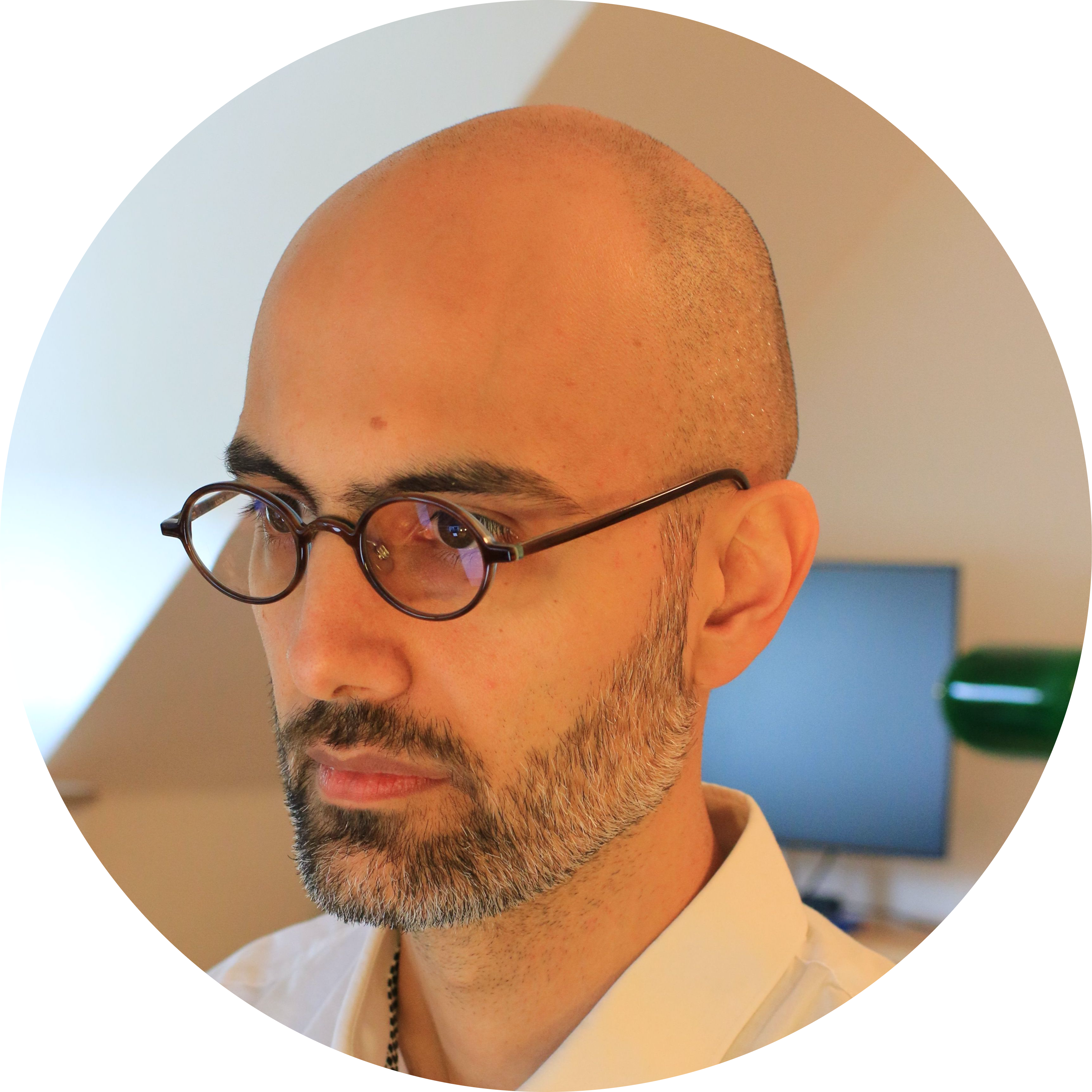 Go to the profile of Leonardo Oña