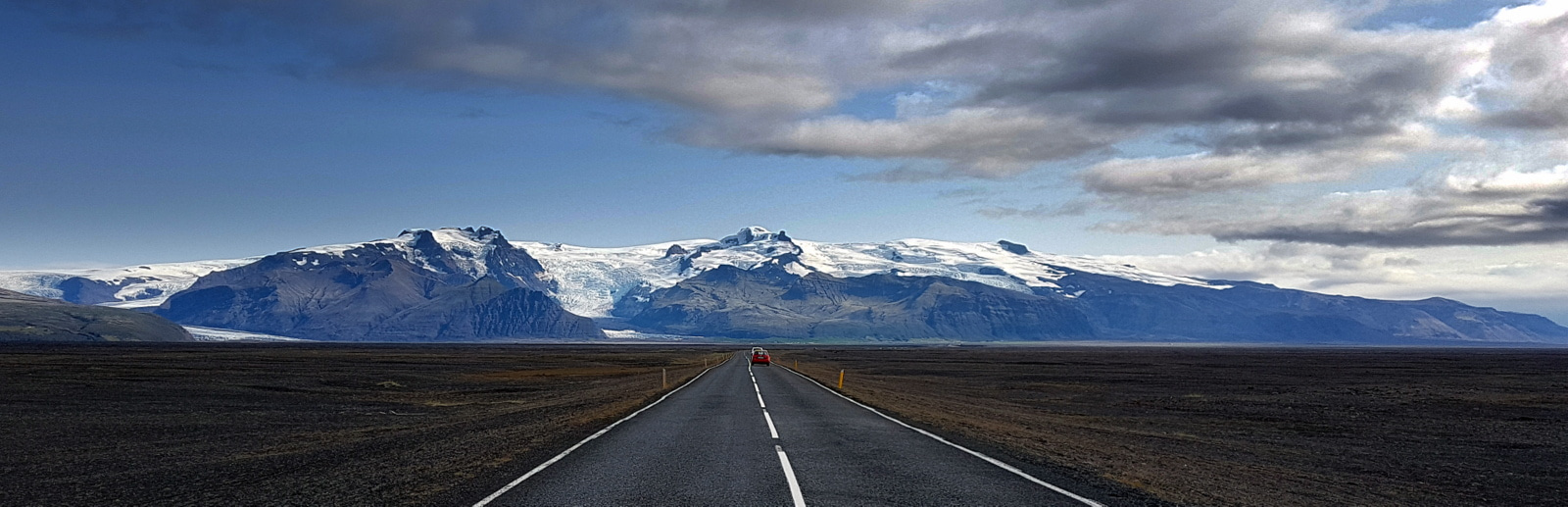 Insights into the reawakening of Öræfajökull volcano, Iceland