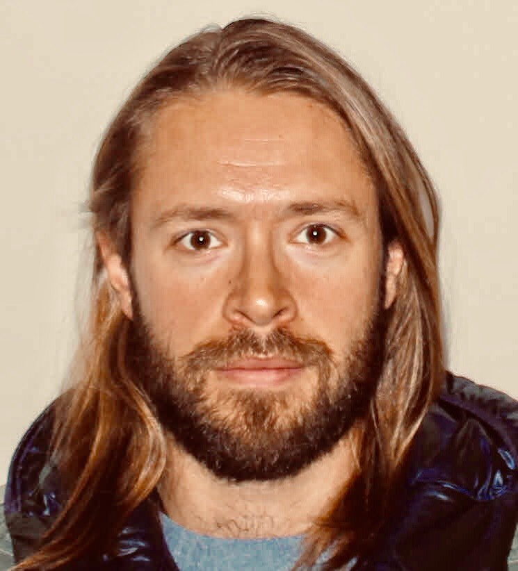 Go to the profile of Eamon Duede