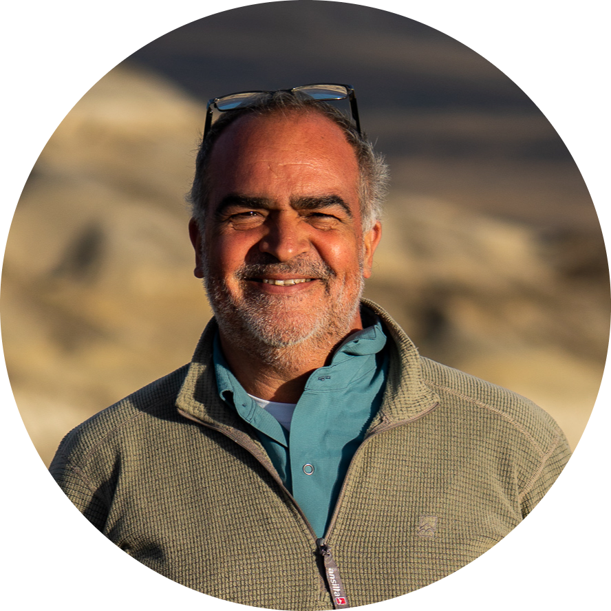 Go to the profile of Fernando E. Novas