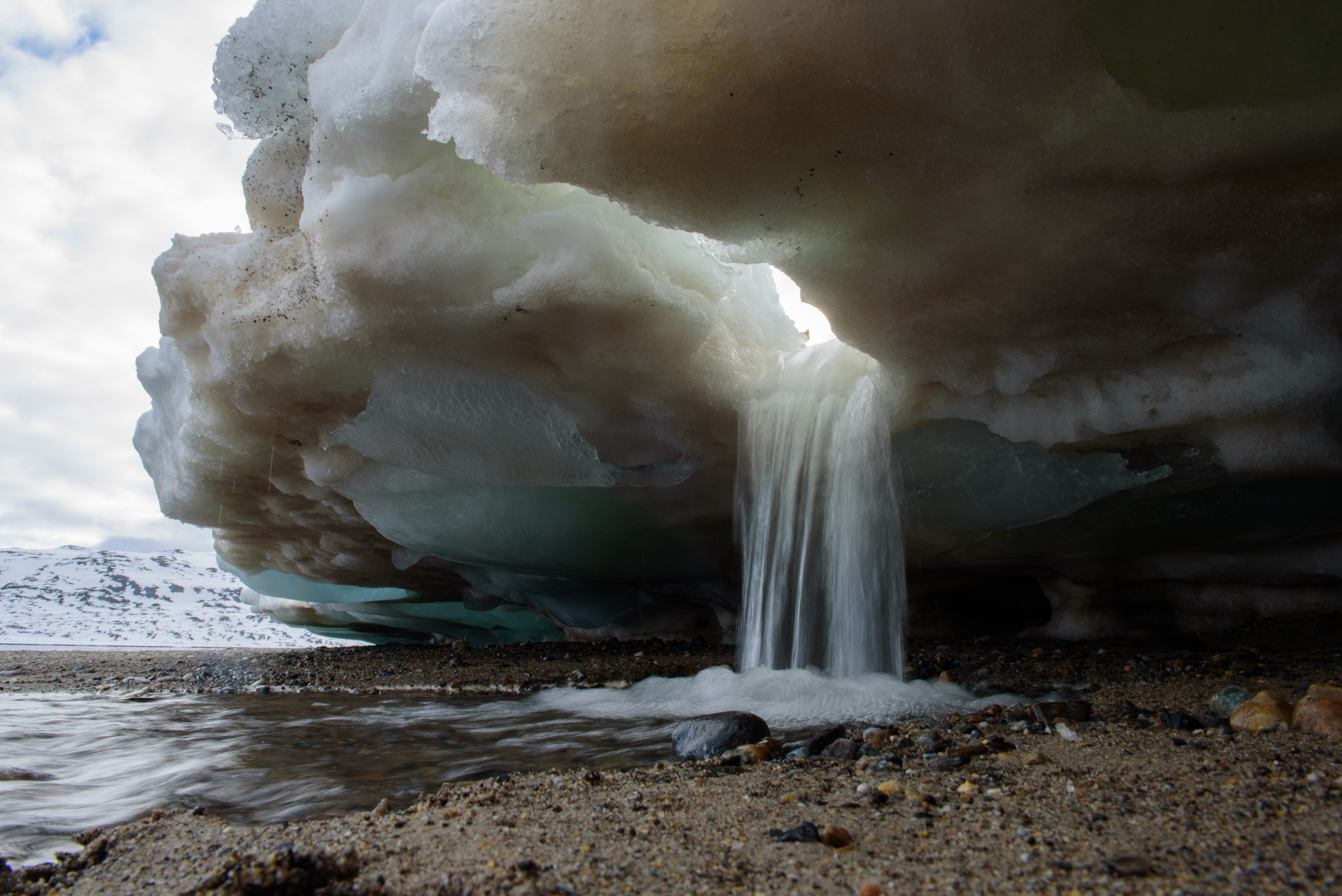 Microbial consumption of ancient organic matter delivered to ocean sediments