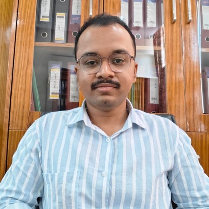 Go to the profile of Shoubhanik Saha