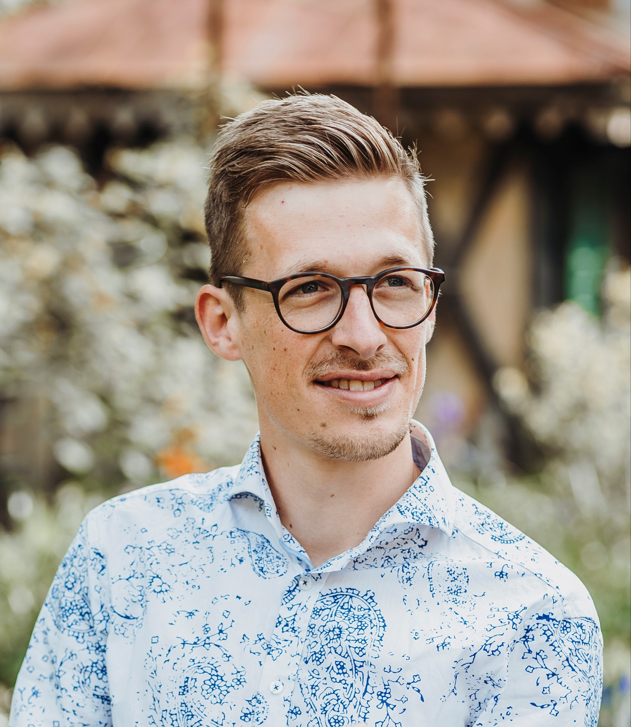 Go to the profile of Raphael