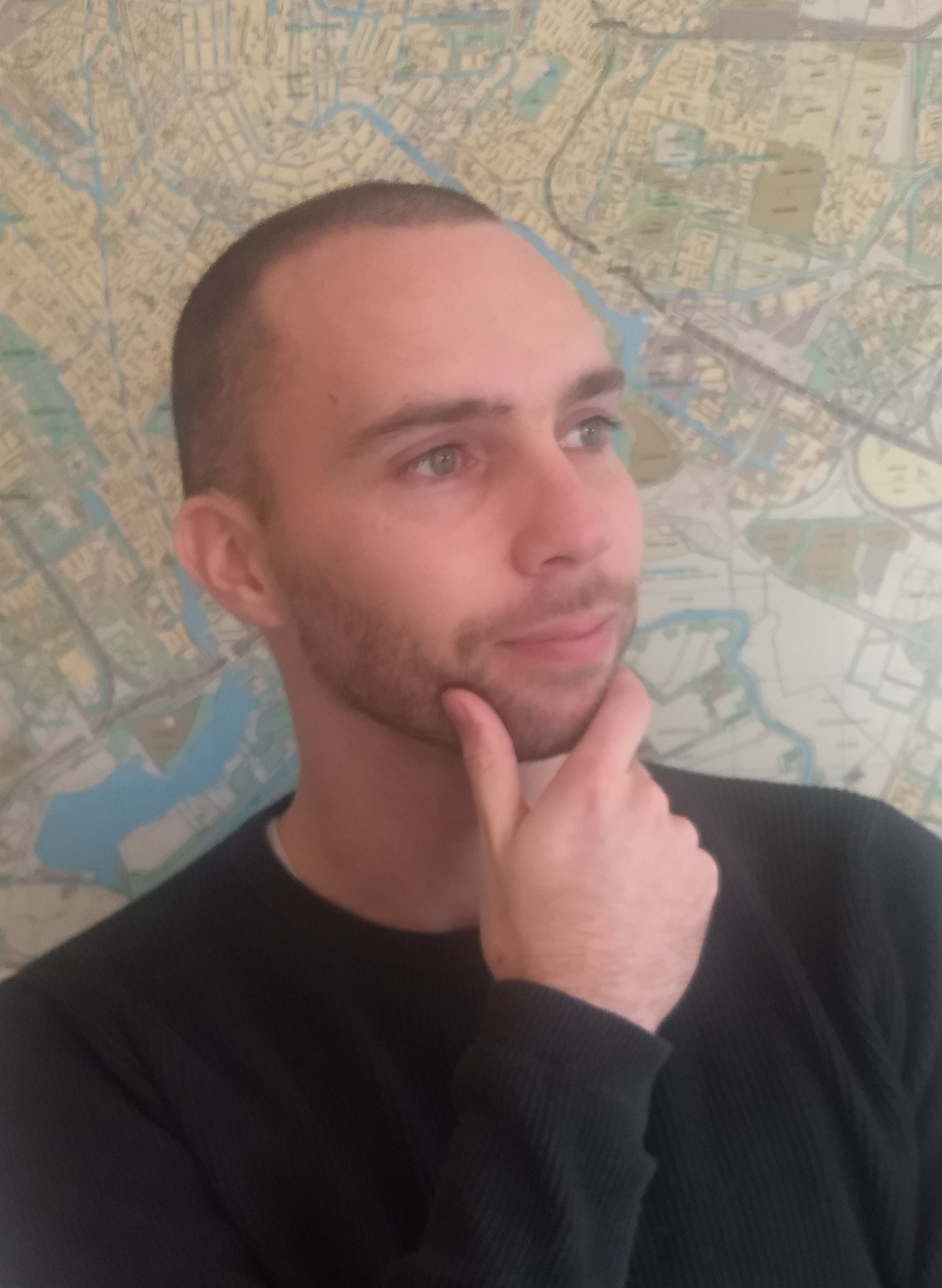 Go to the profile of Olmo van den Akker