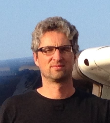 Go to the profile of Bart Kempenaers