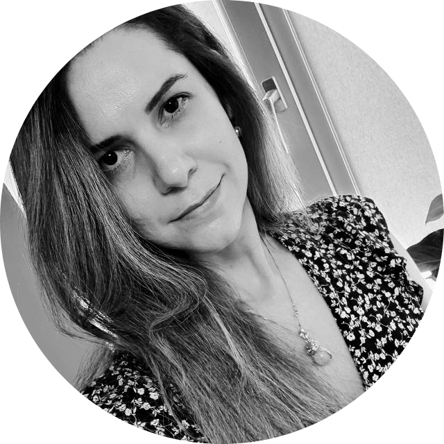 Go to the profile of Tamires Bitencourt