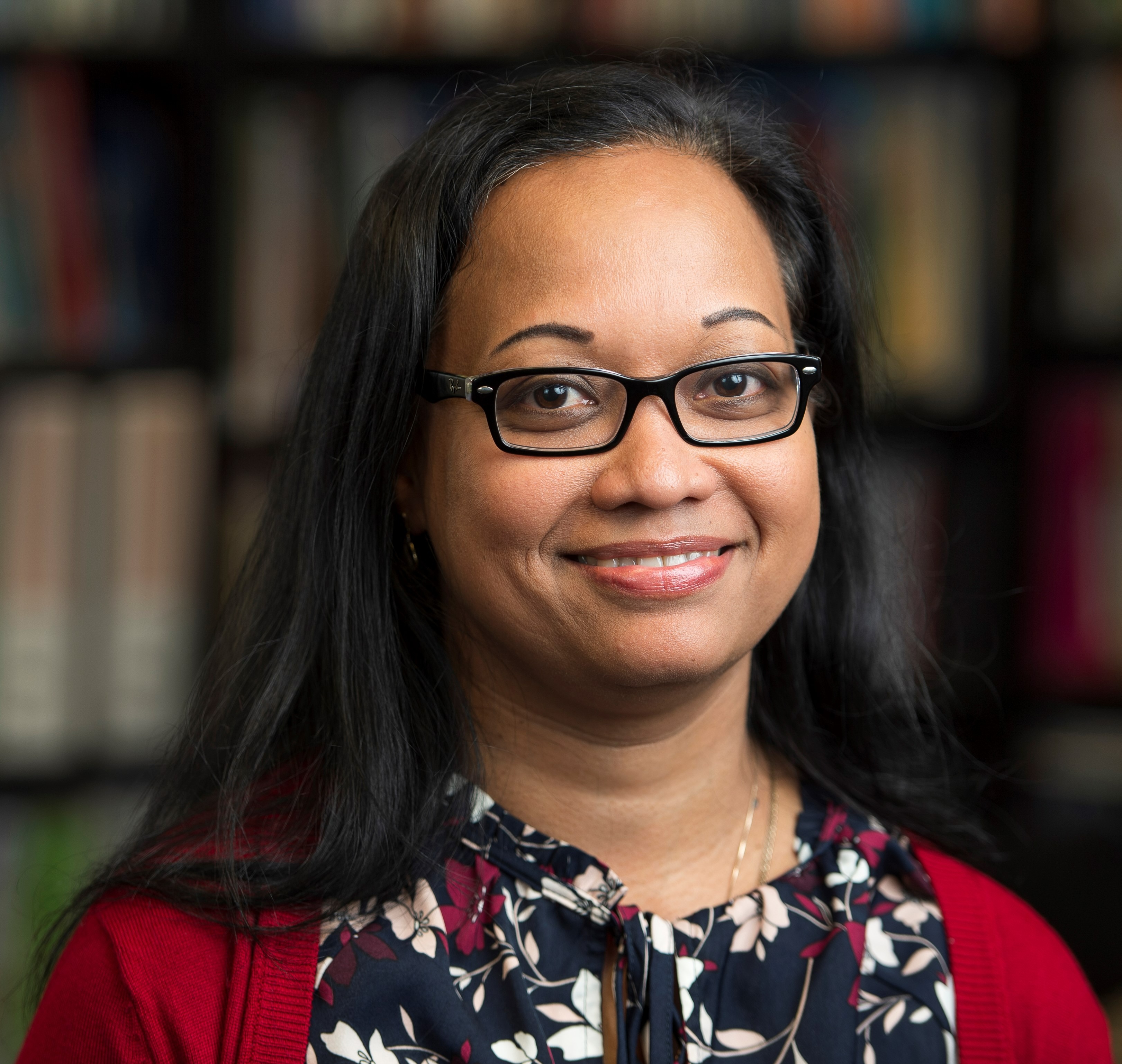 Go to the profile of Dr Elizabeth Barber