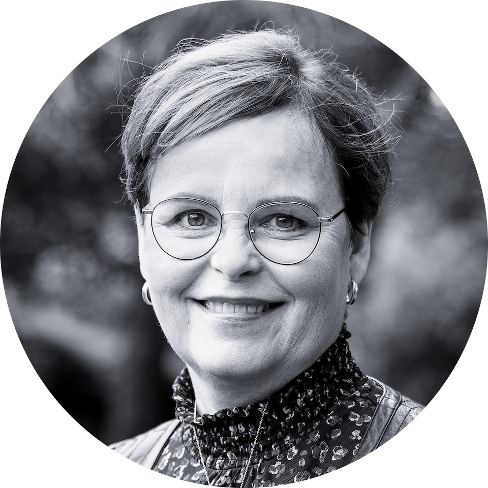 Go to the profile of Lara Johannsdottir