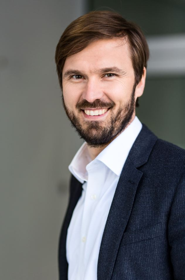 Go to the profile of Tobias Schmidt