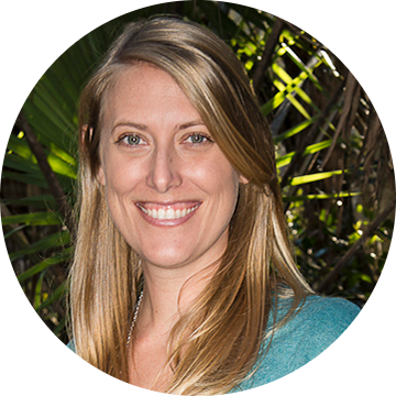 Go to the profile of Lauren Toth