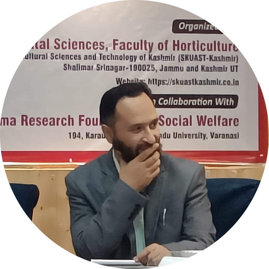 Go to the profile of Amjad Masood Husaini