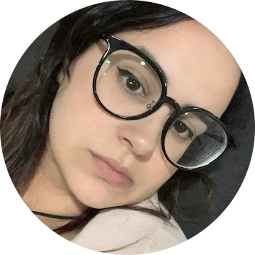 Go to the profile of Nayara Carvalho