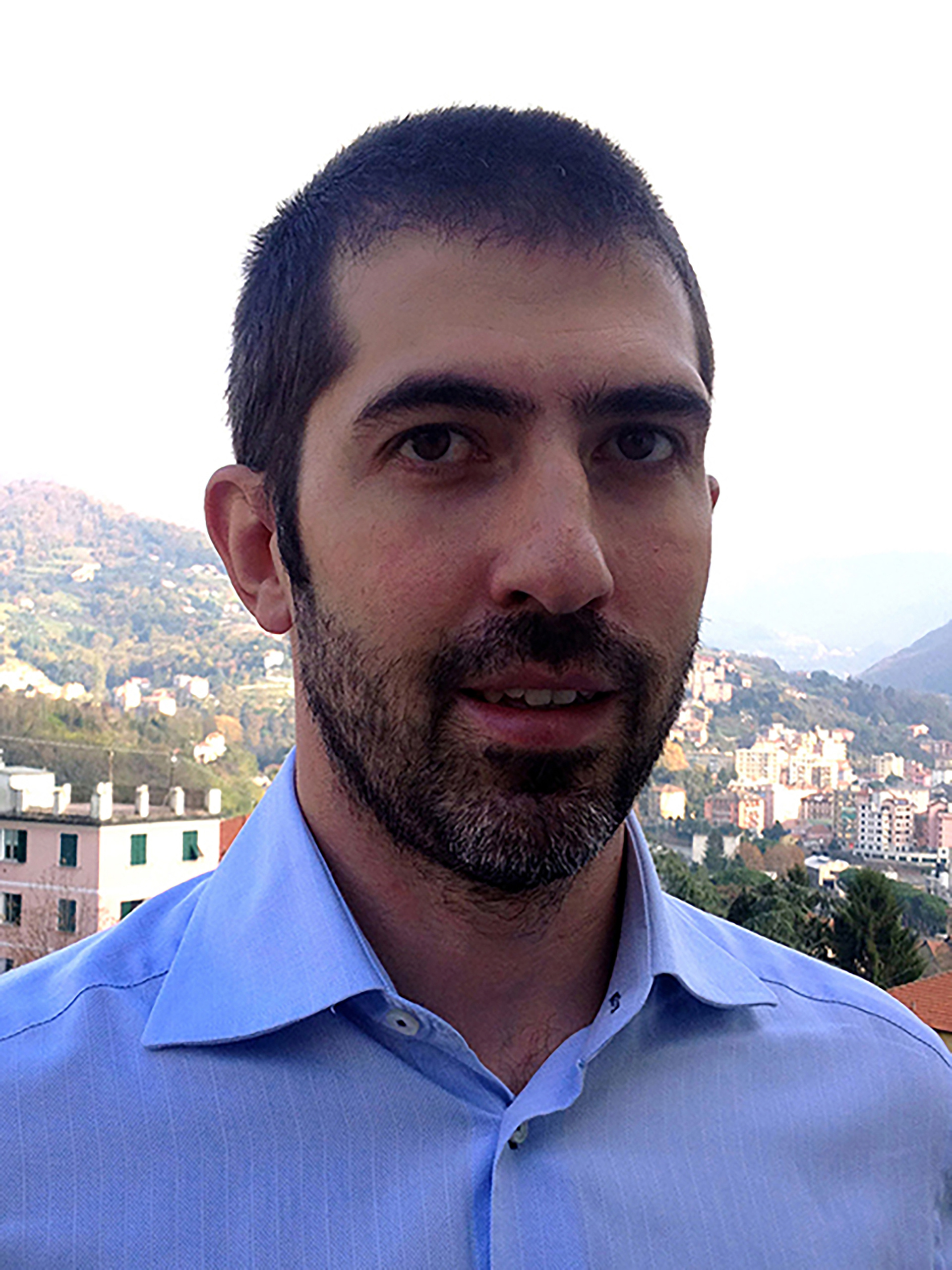 Go to the profile of Diego Ghezzi