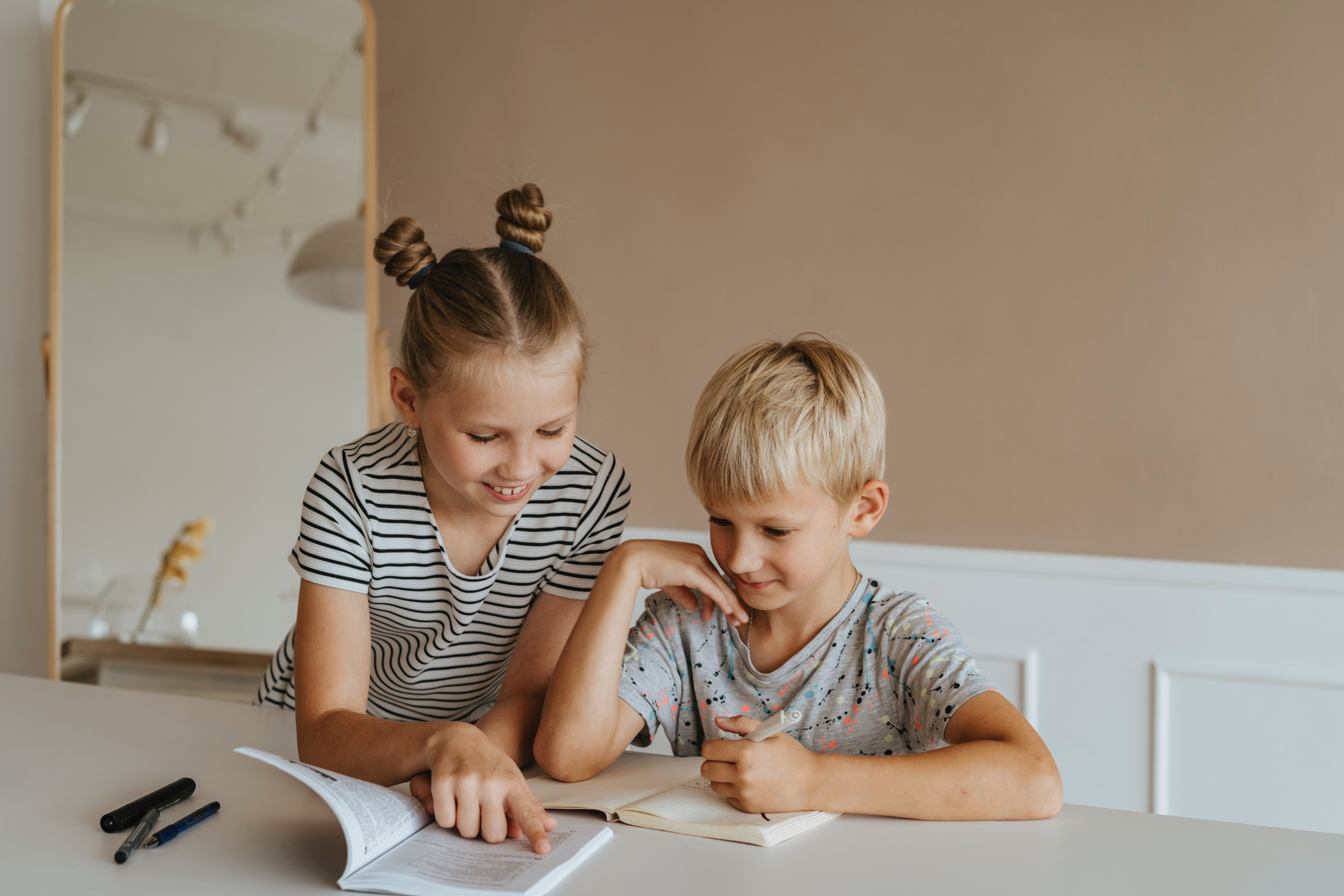Connecting sounds to words when learning to read