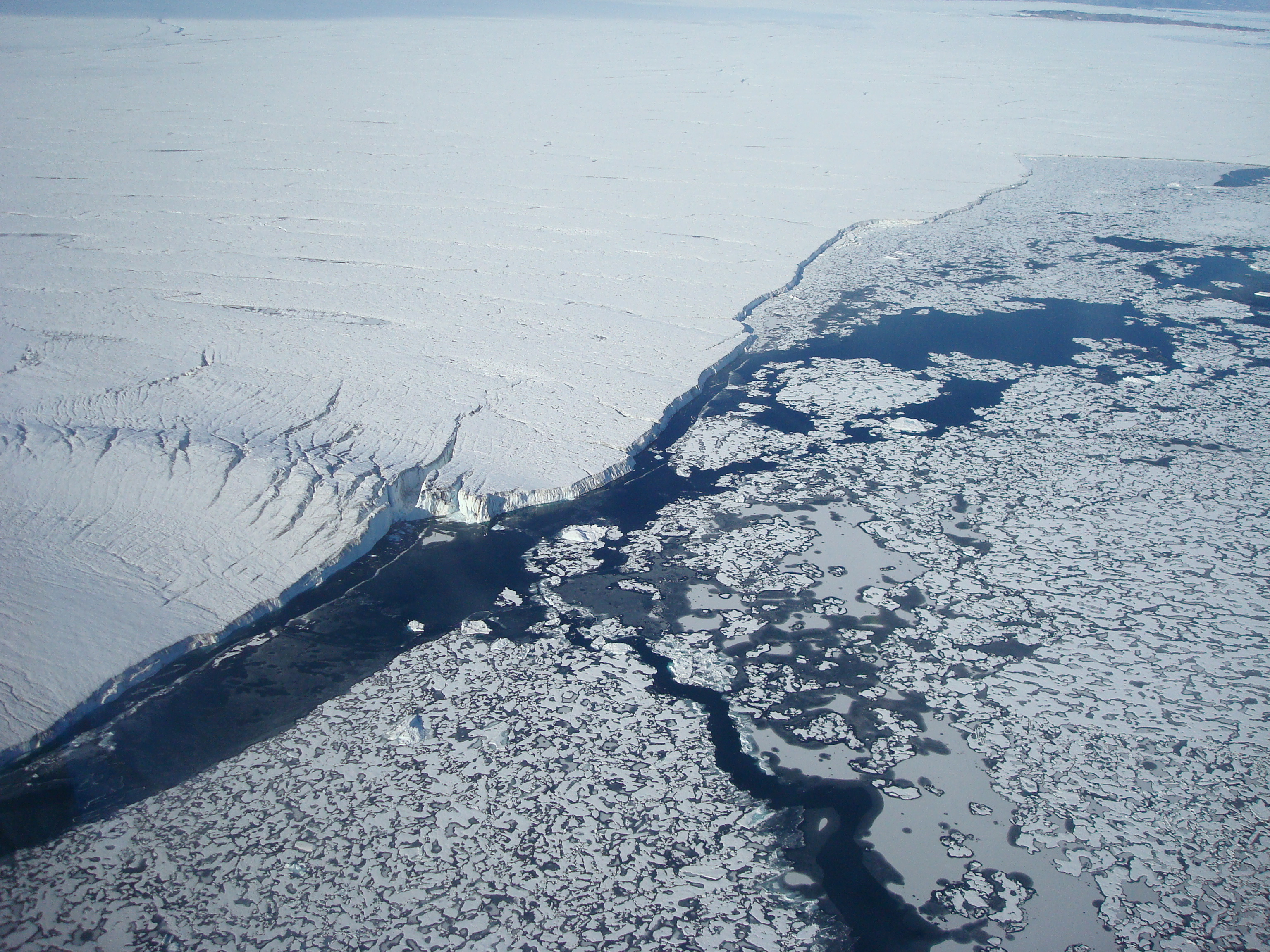 Uncharted territory! – The secrets of the ocean sea floor and its role in melting Greenland’s largest floating ice tongue