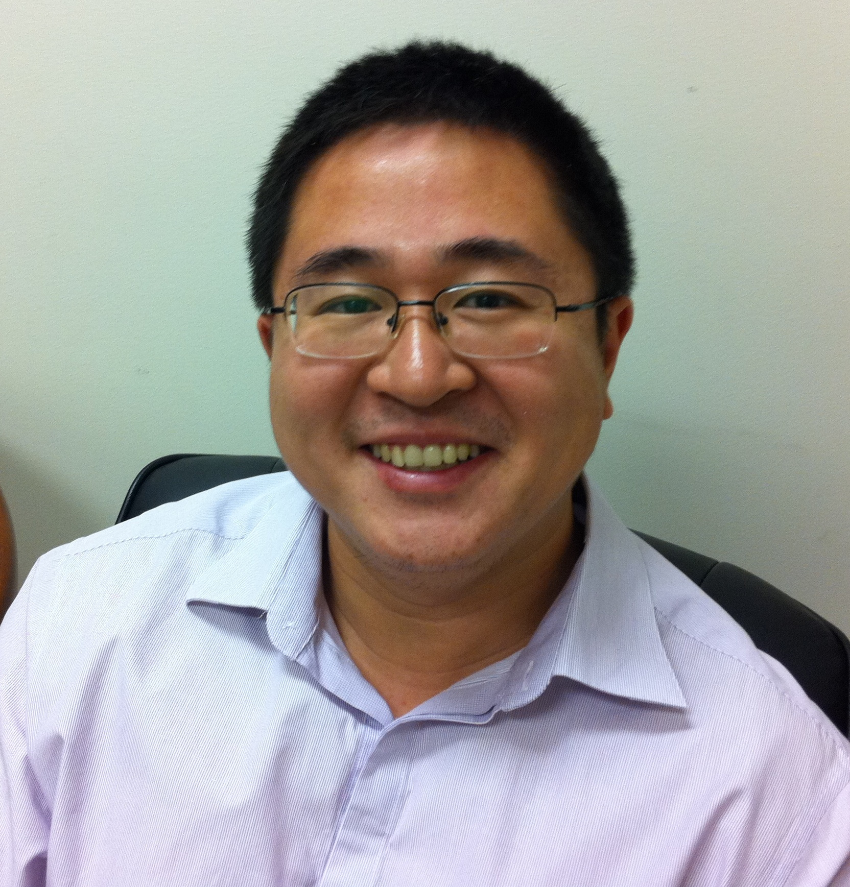 Go to the profile of Yi Tang