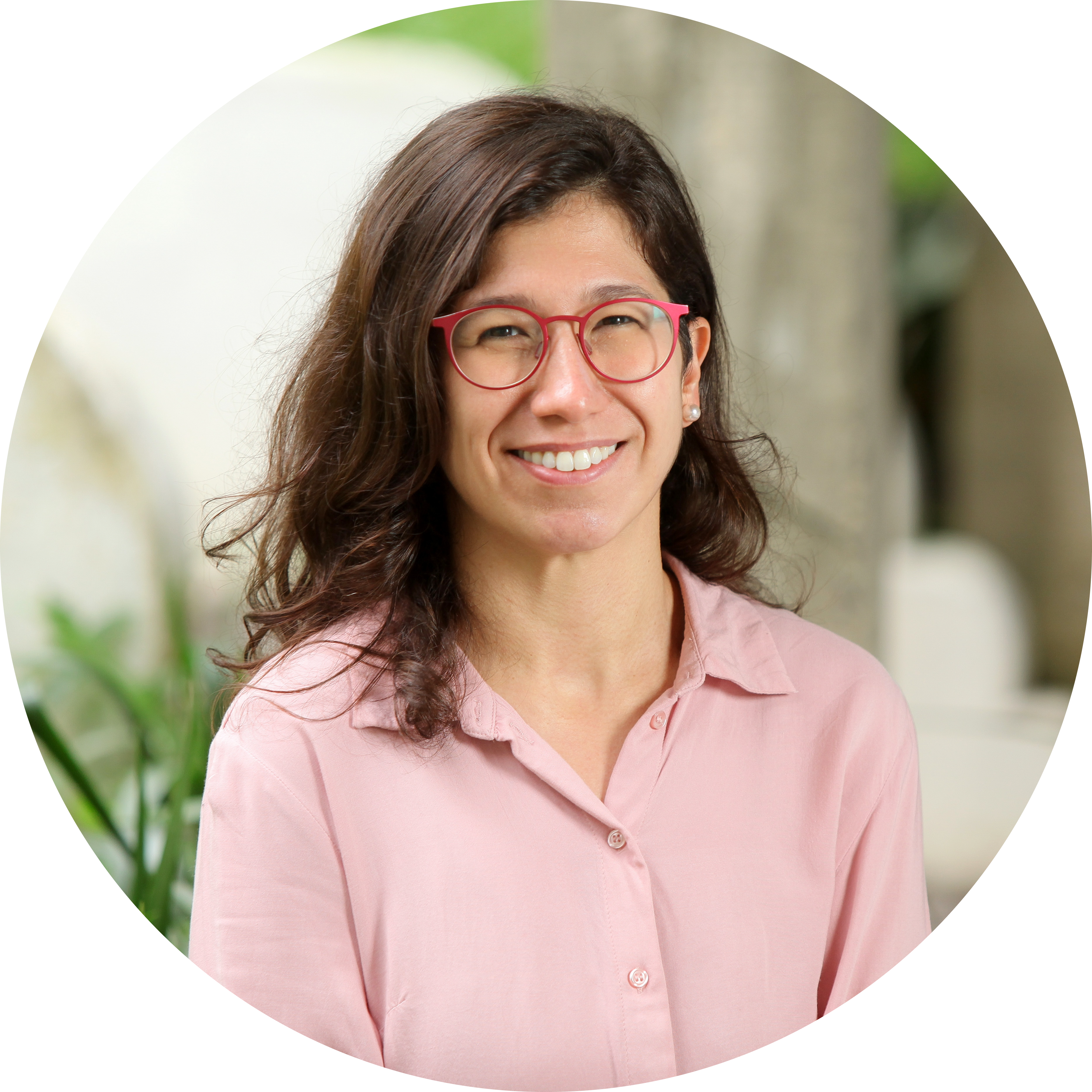 Go to the profile of Juliana Siqueira-Gay