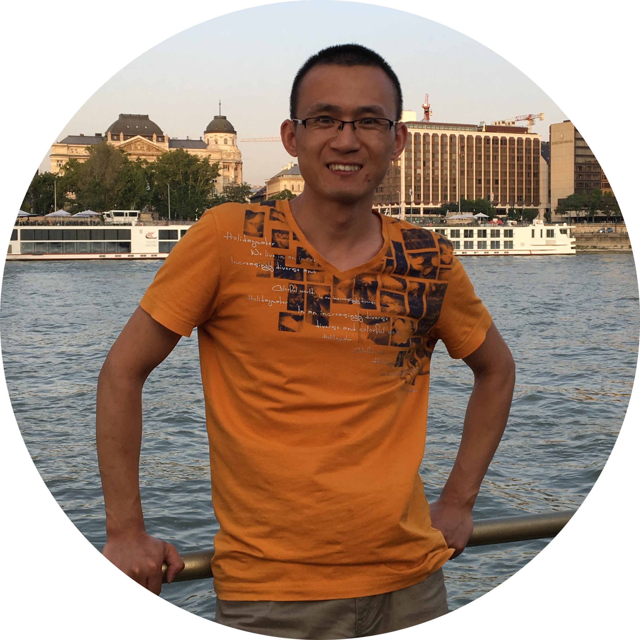 Go to the profile of Lulu Xue