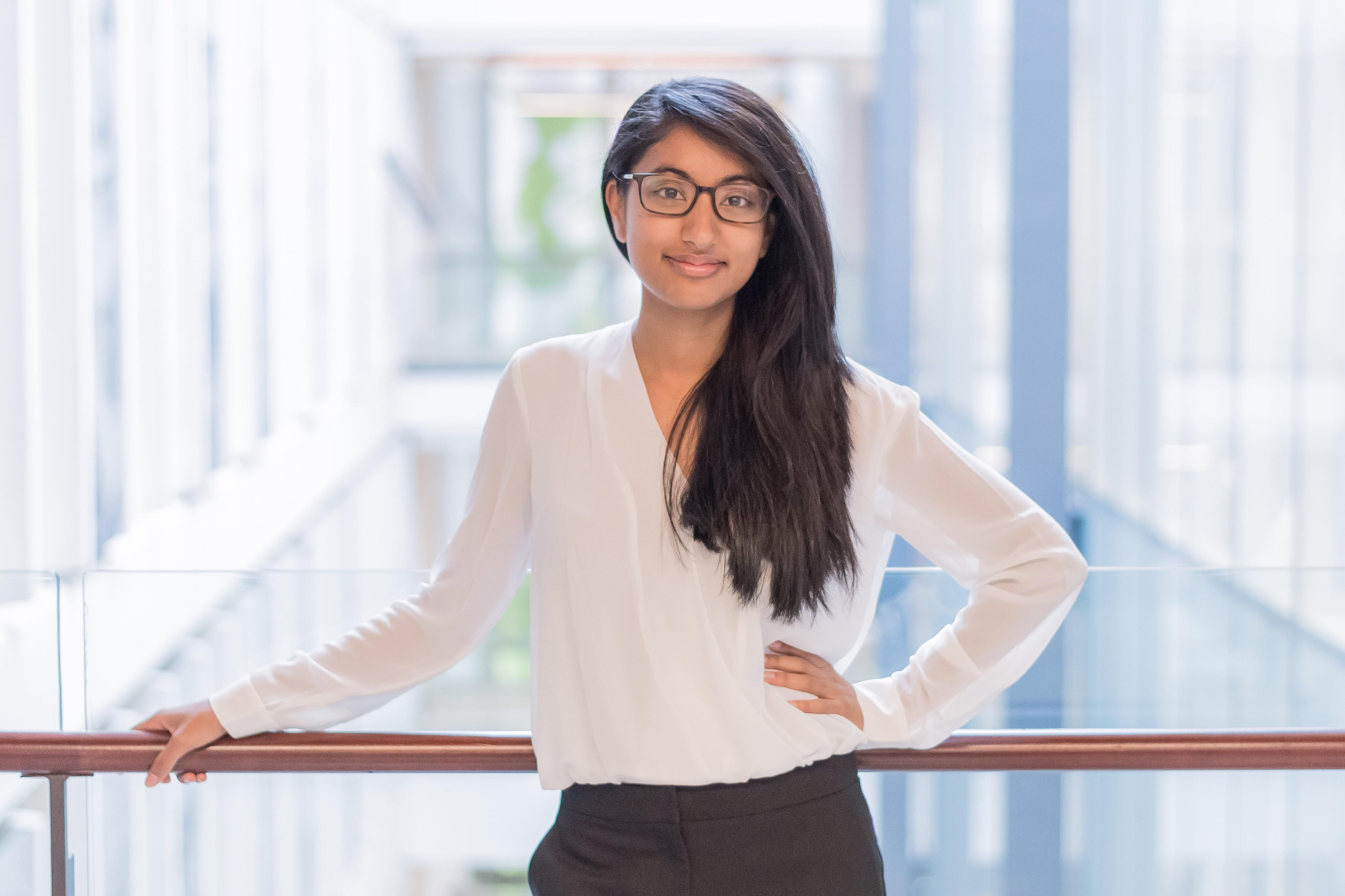 Go to the profile of Sophia Jit