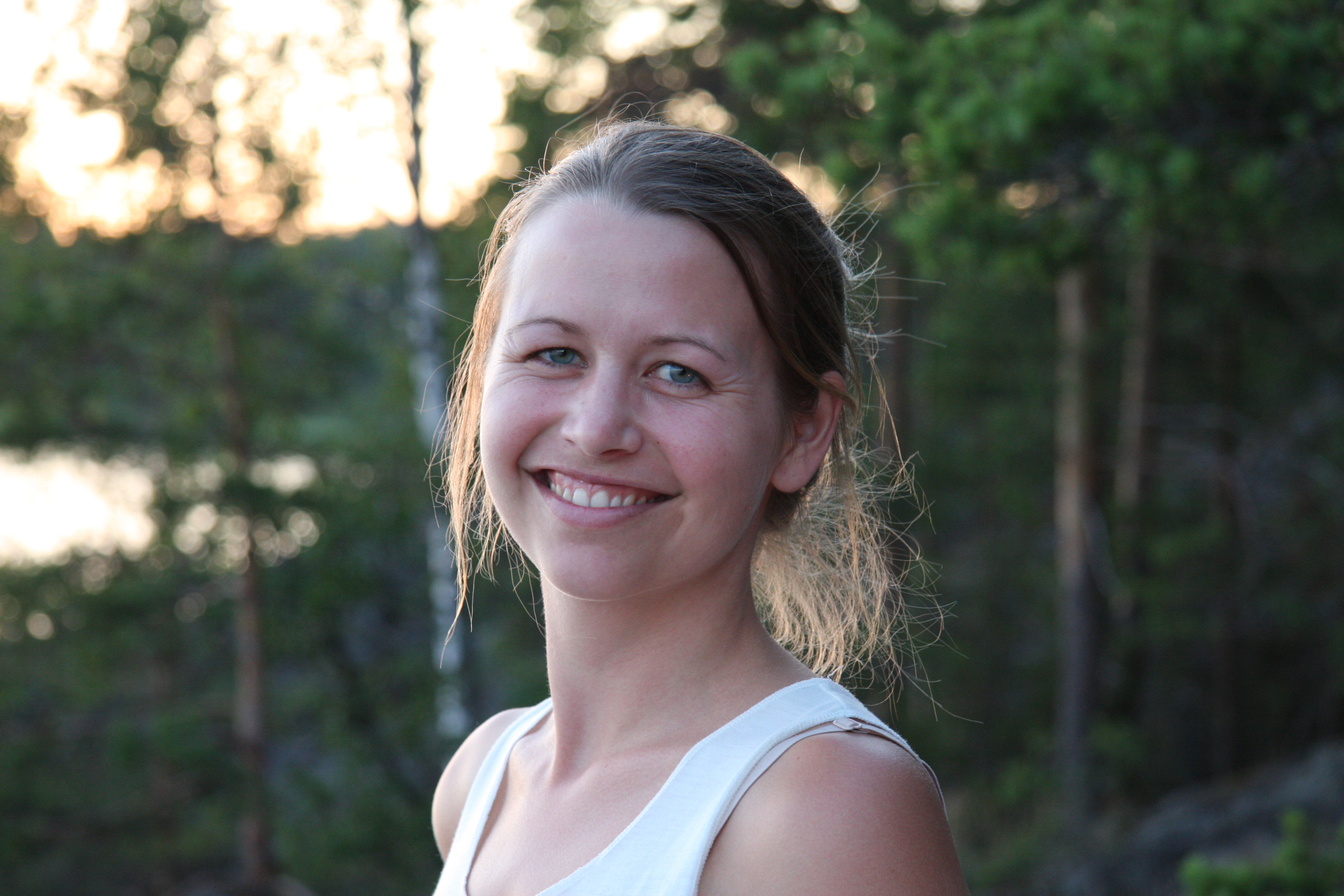 Go to the profile of Myriam R. Hirt