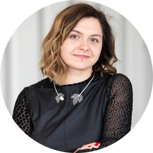 Go to the profile of Desi