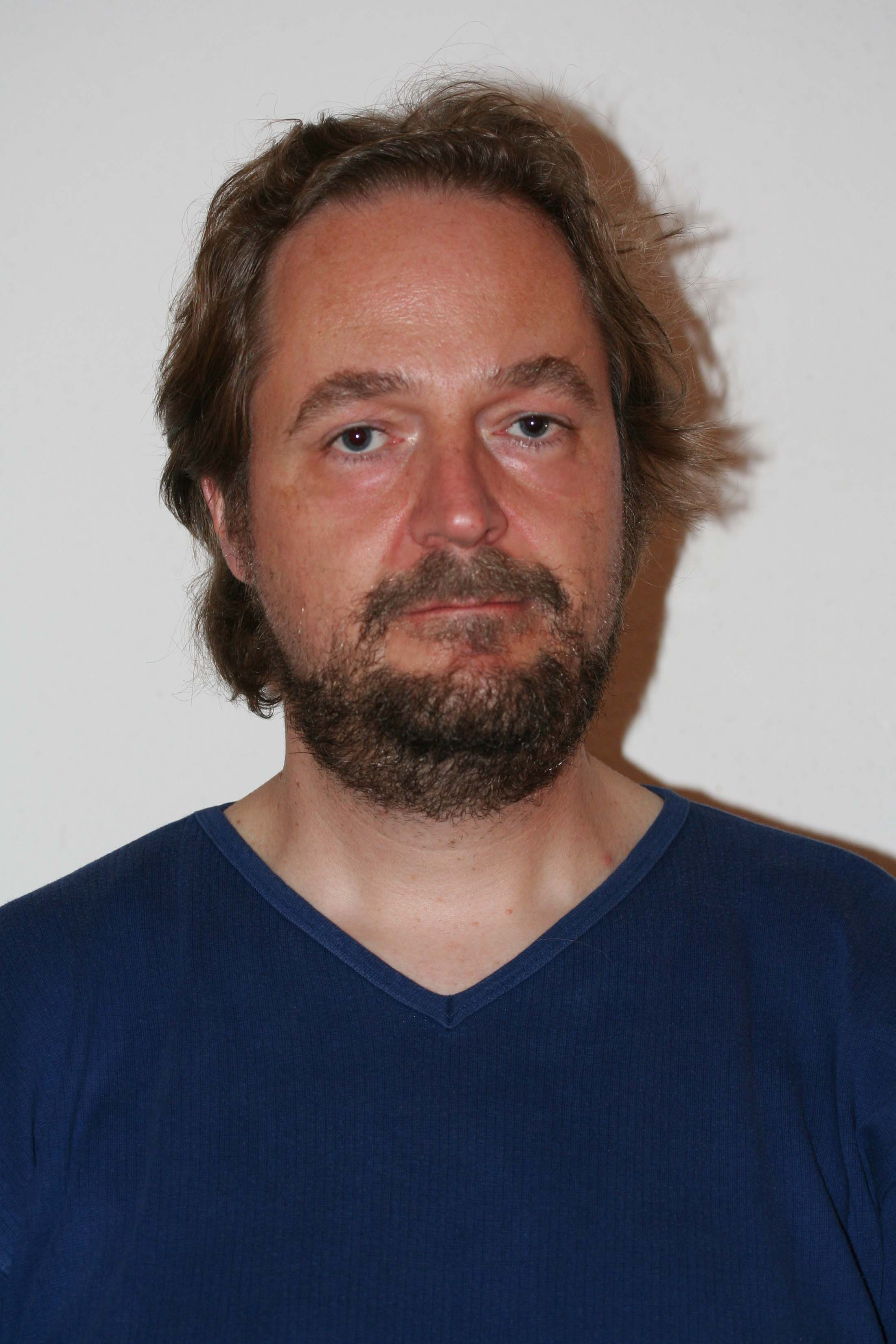 Go to the profile of Henrik Nielsen