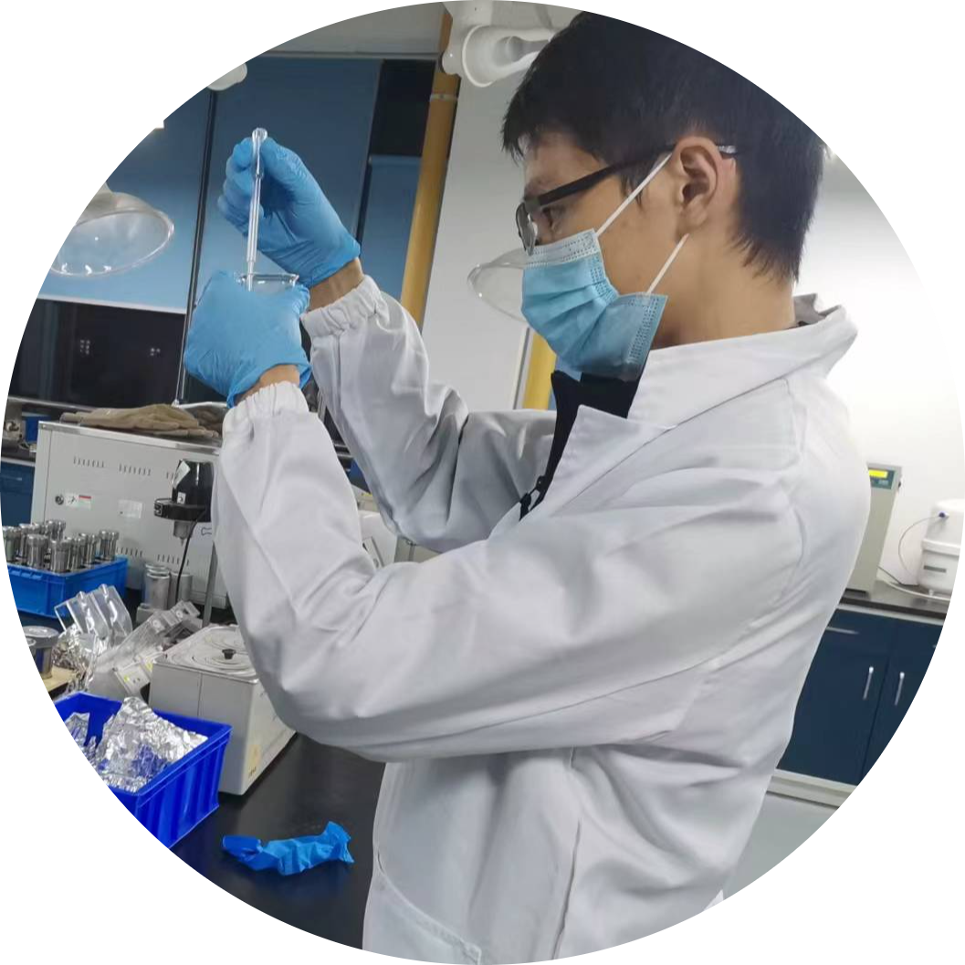 Go to the profile of Yunlong Xu