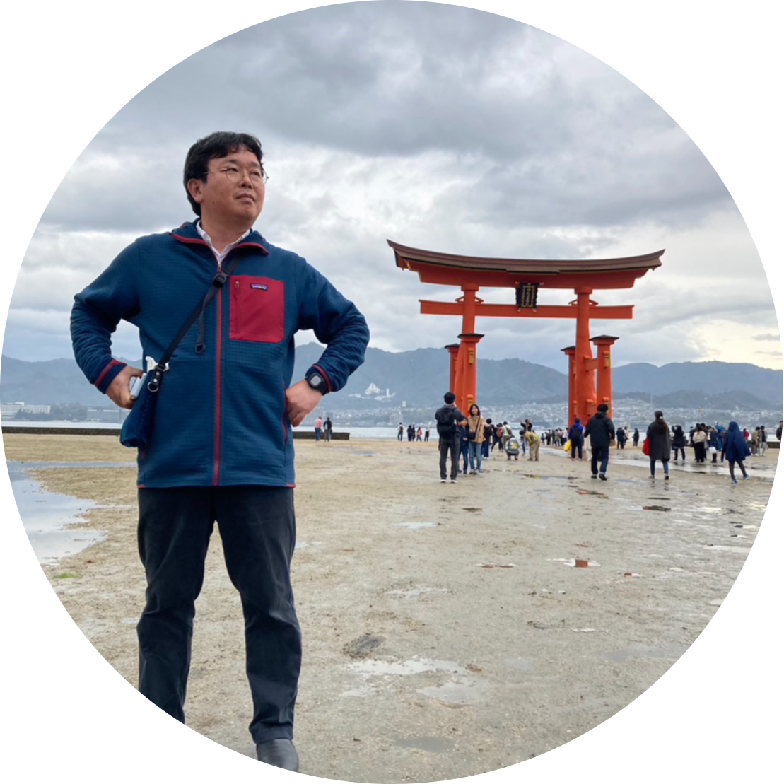 Go to the profile of Masatsugu Otsuki