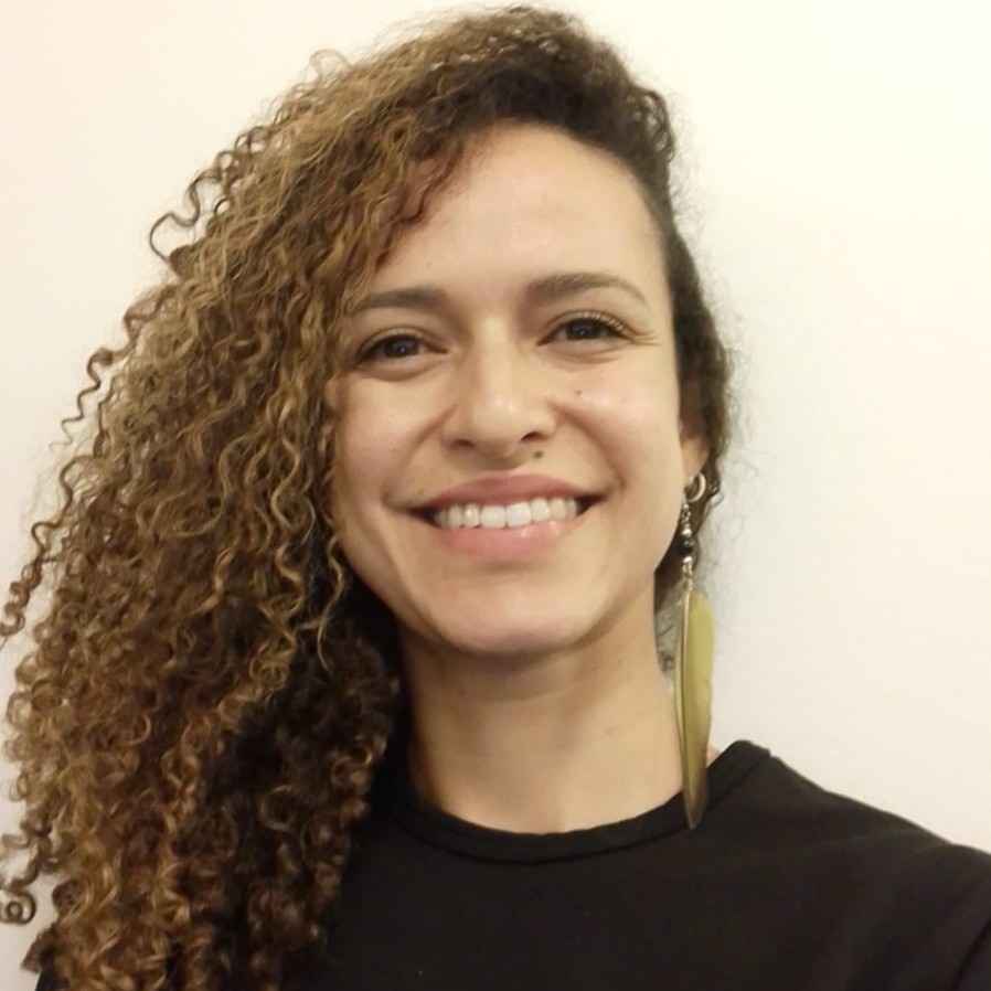 Go to the profile of Ana Calheiros de Carvalho