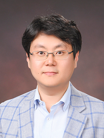 Go to the profile of Tae-Hong Kang