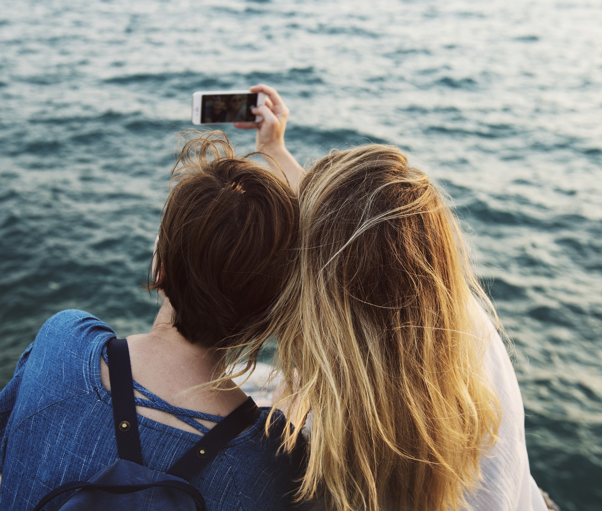 Should microbiologists take selfies? 