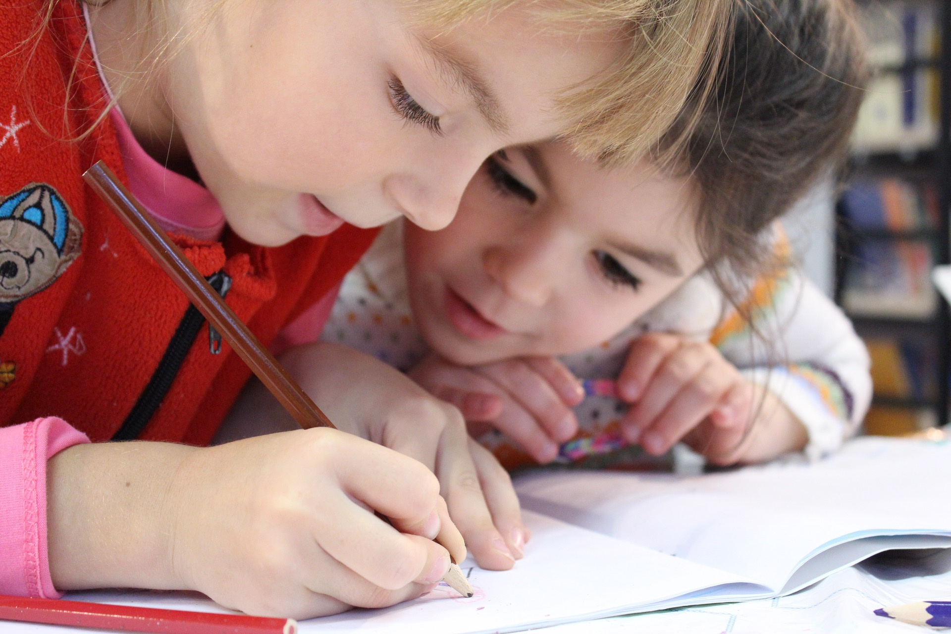The role of synchrony in collaborative learning