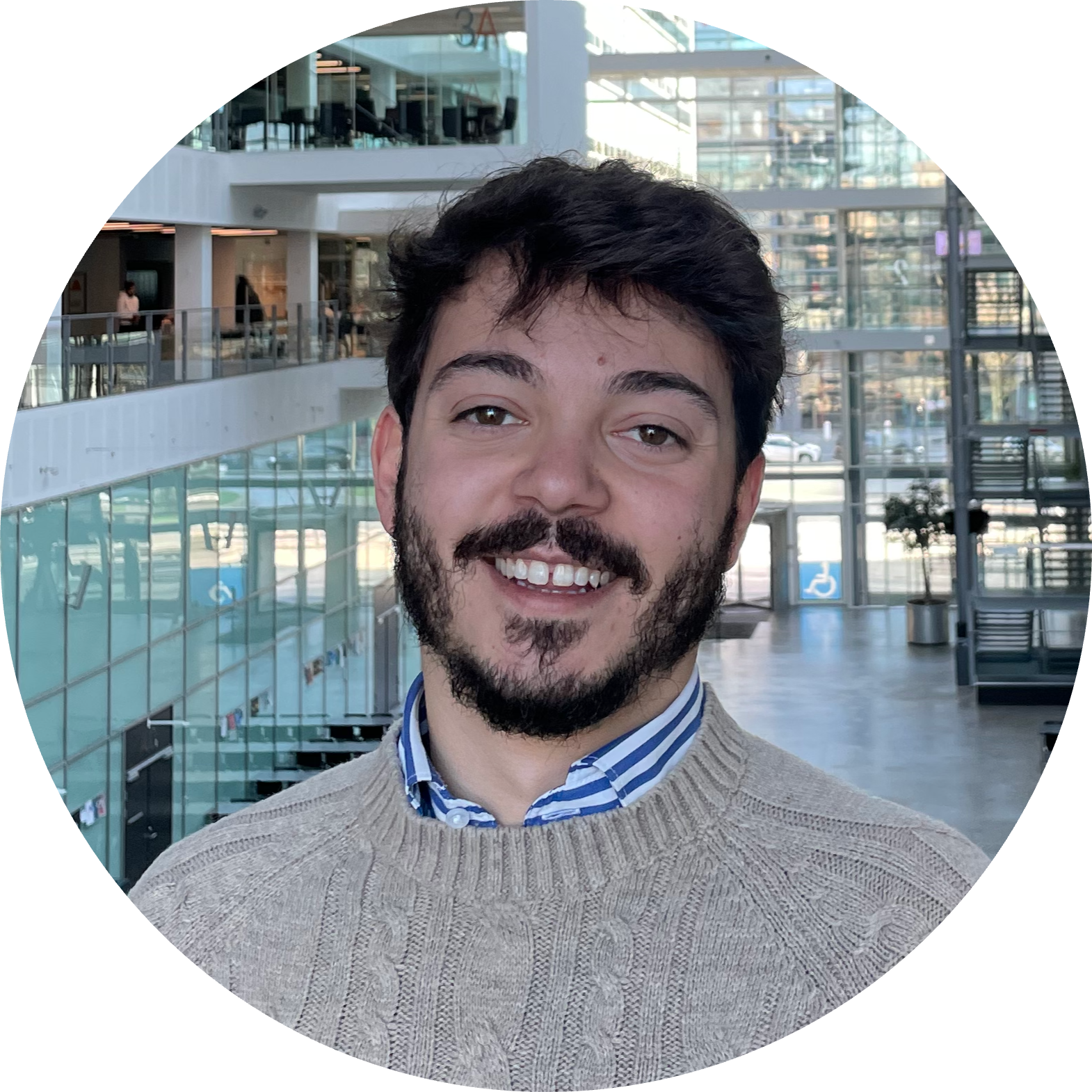 Go to the profile of Lucio La Cava