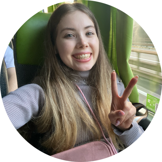 Go to the profile of Greta Villa