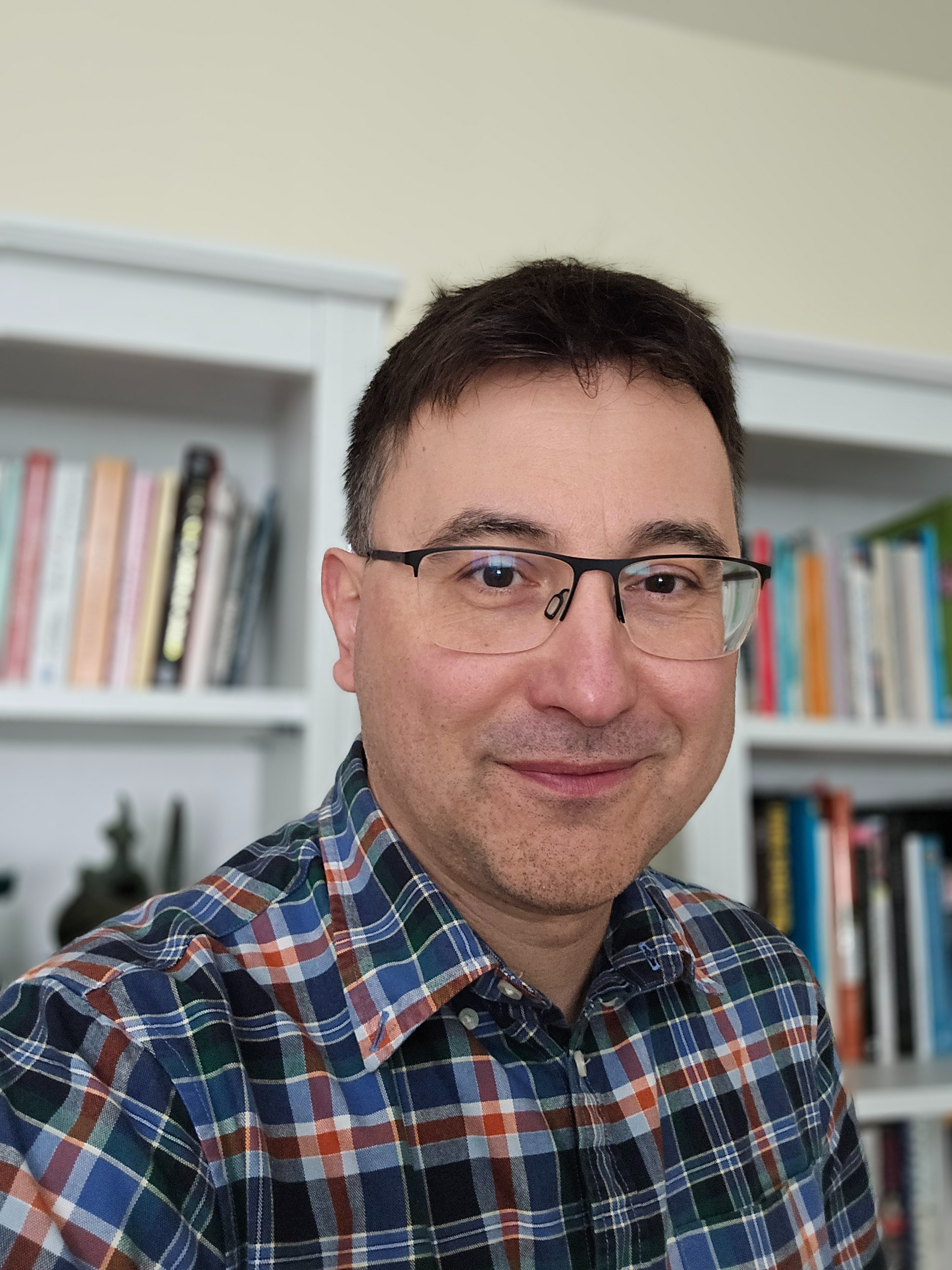 Go to the profile of Dr Dimitar Angelov