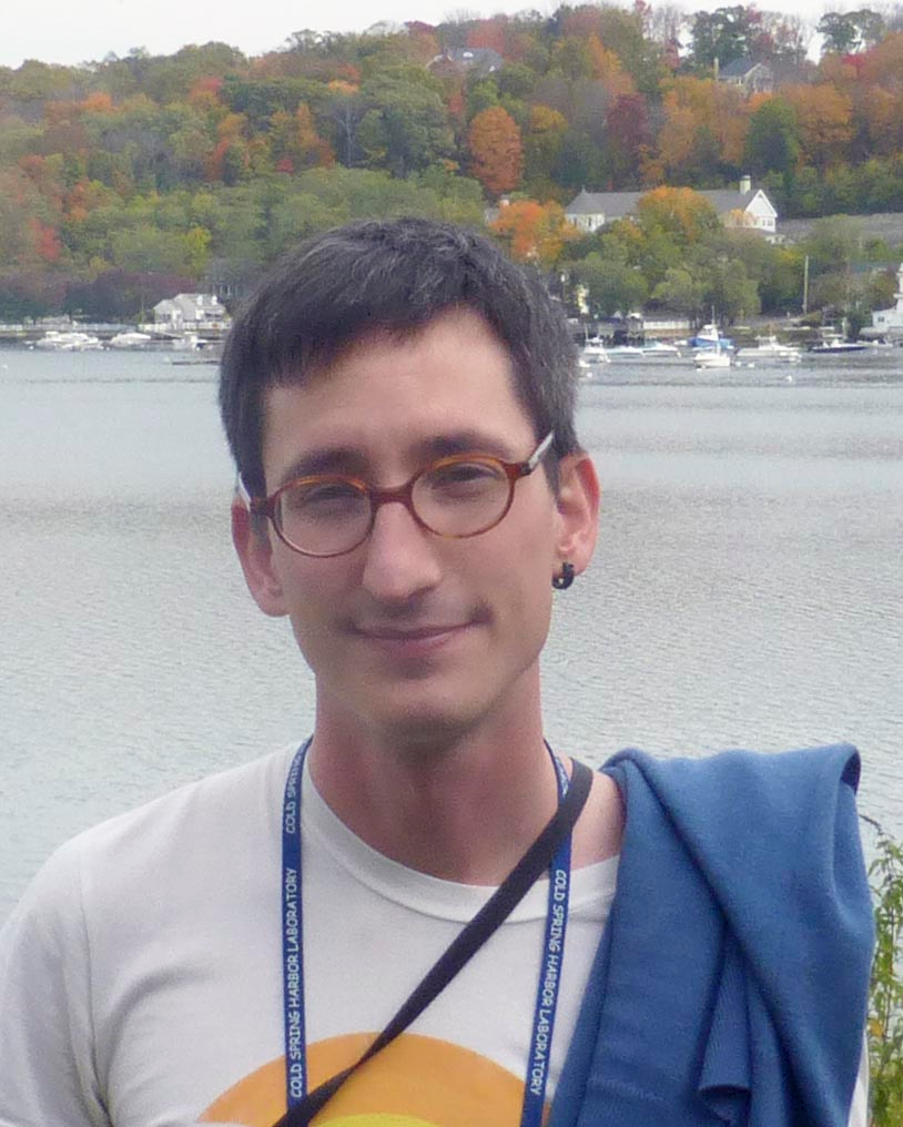 Go to the profile of Iker Irisarri