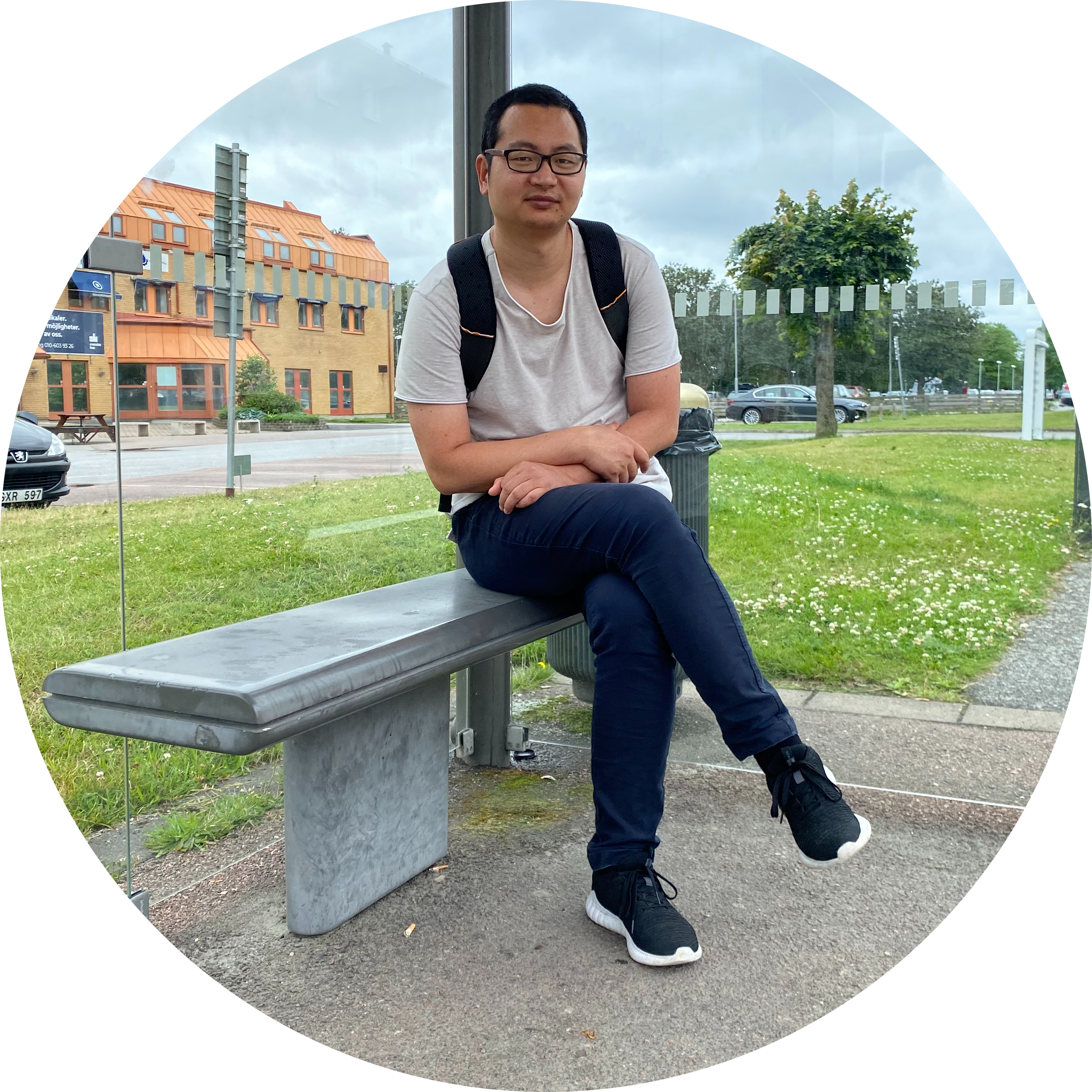 Go to the profile of Xiaowei Li